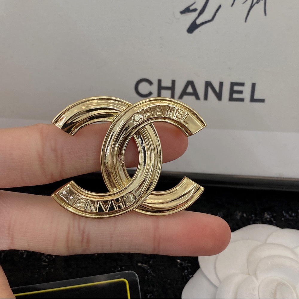 Chanel CC Logo Gold Tone Metal Brooch Pin